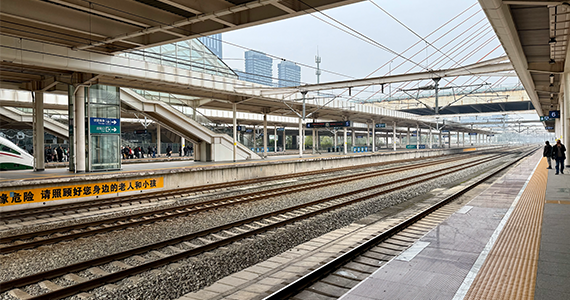 搭建国外网站：跨地域的网络构建与优化